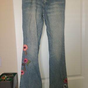 Dana Buchman Ileana Floral Embroidered Jeans